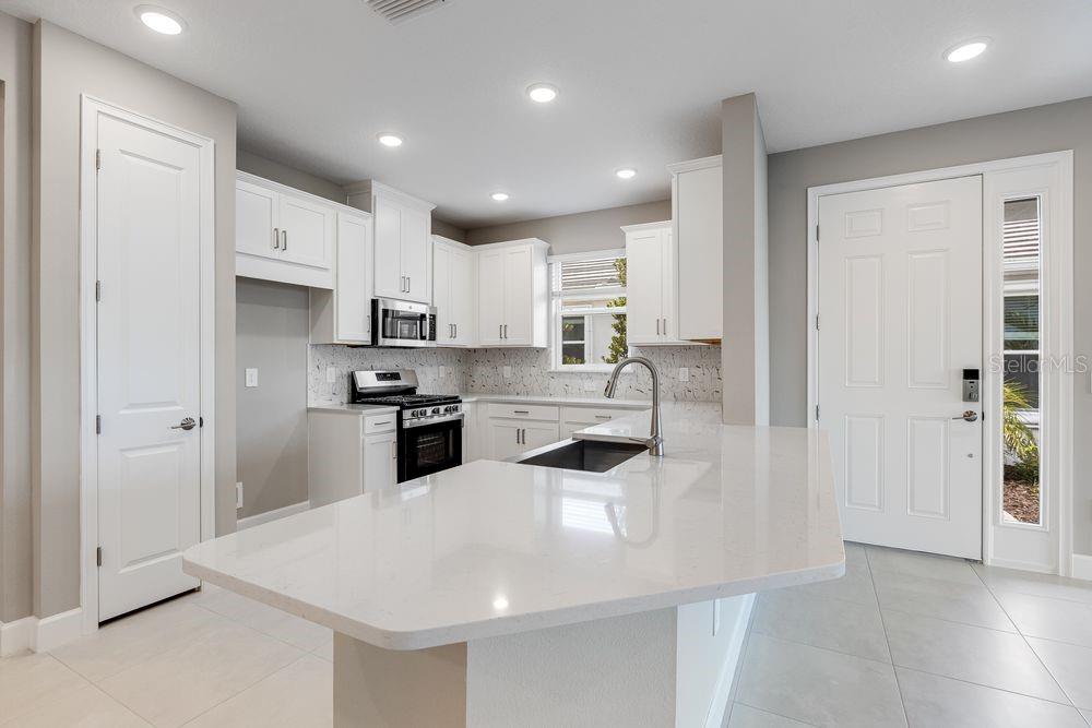 AZARIO ESPLANADE - Residential