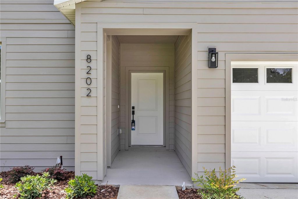 Photo of 8202 SW 123rd Terrace, Dunnellon, FL 34432 (MLS # O6308001)