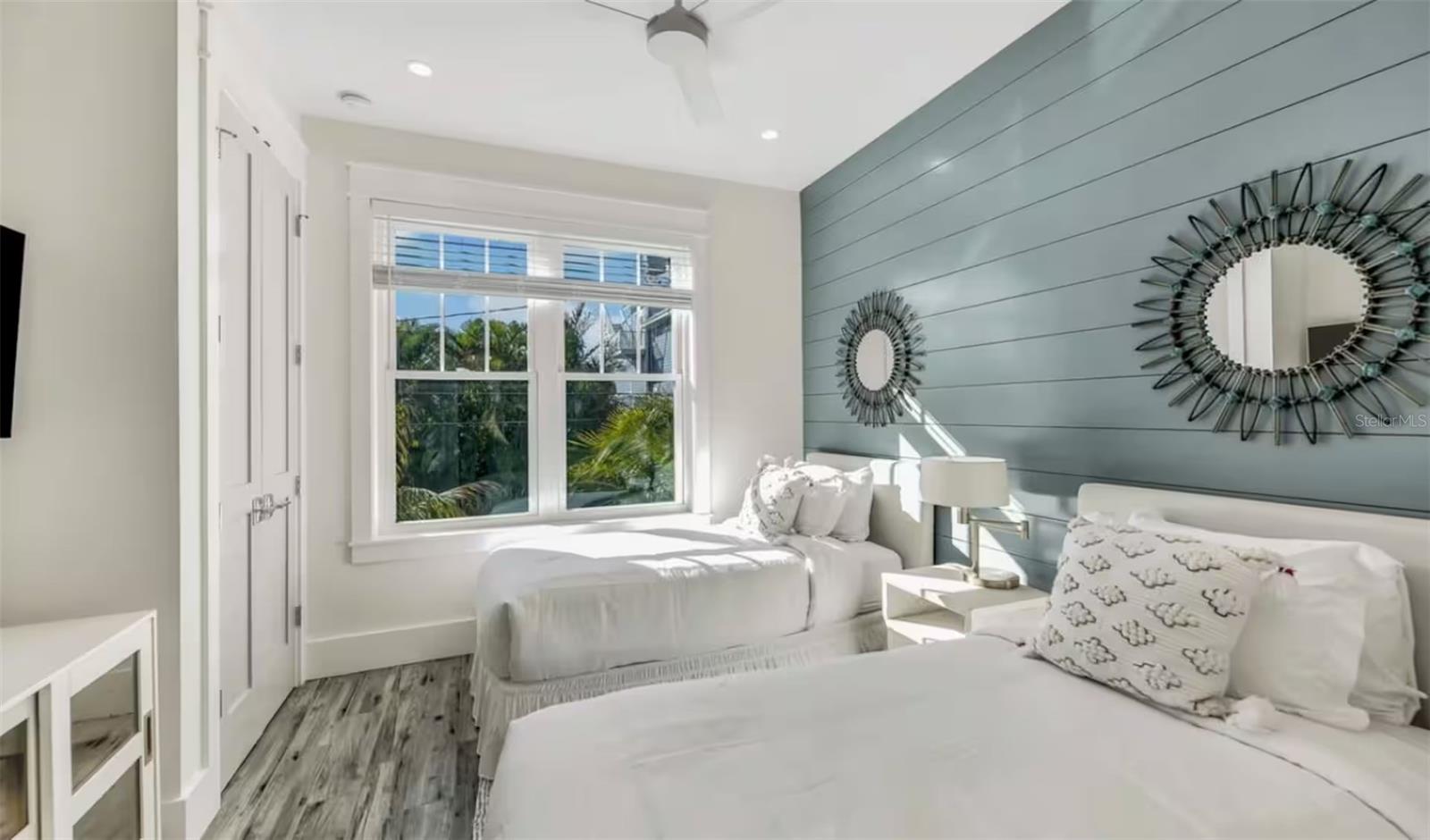 ILEXHURST - Residential