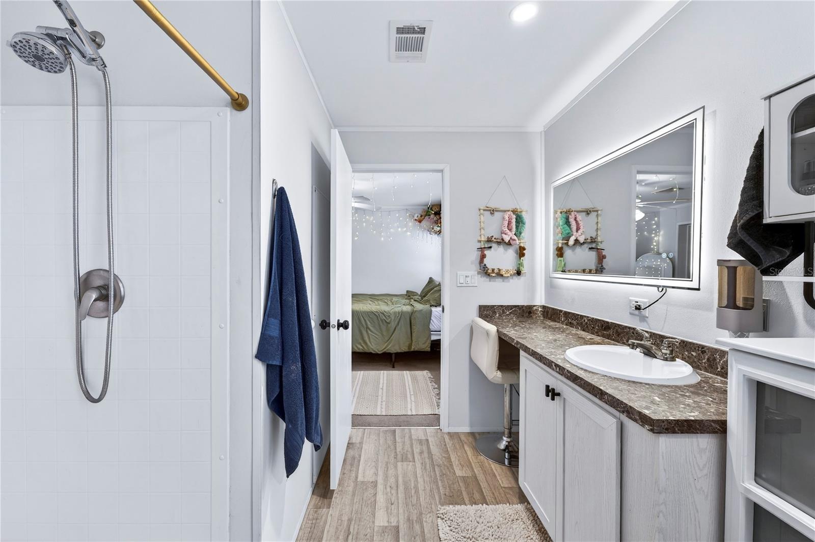 ALLANDALE - Residential