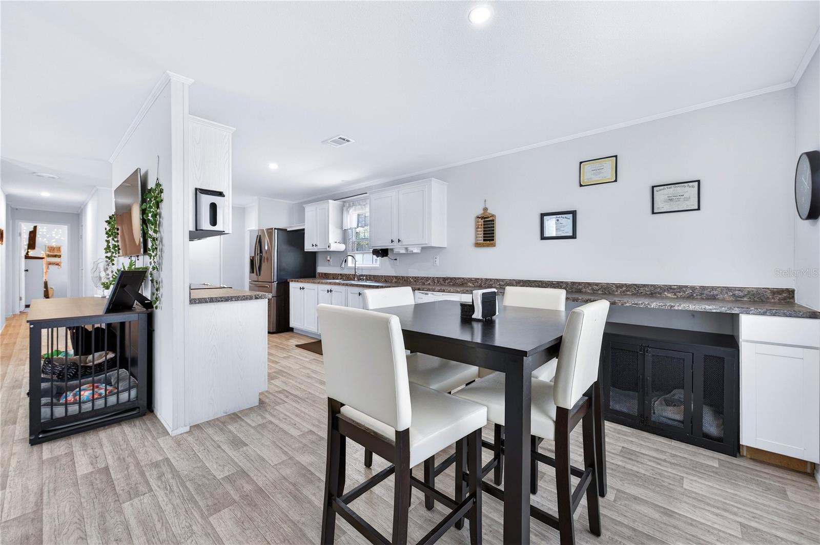 ALLANDALE - Residential