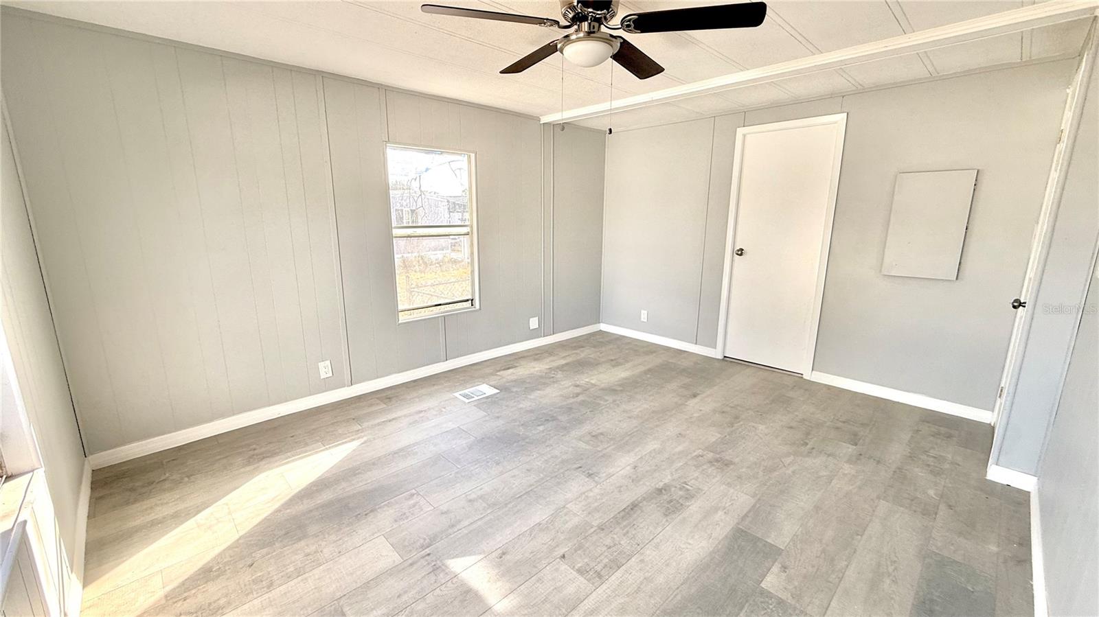 CALOOSA LAKE VILLAGE - Residential