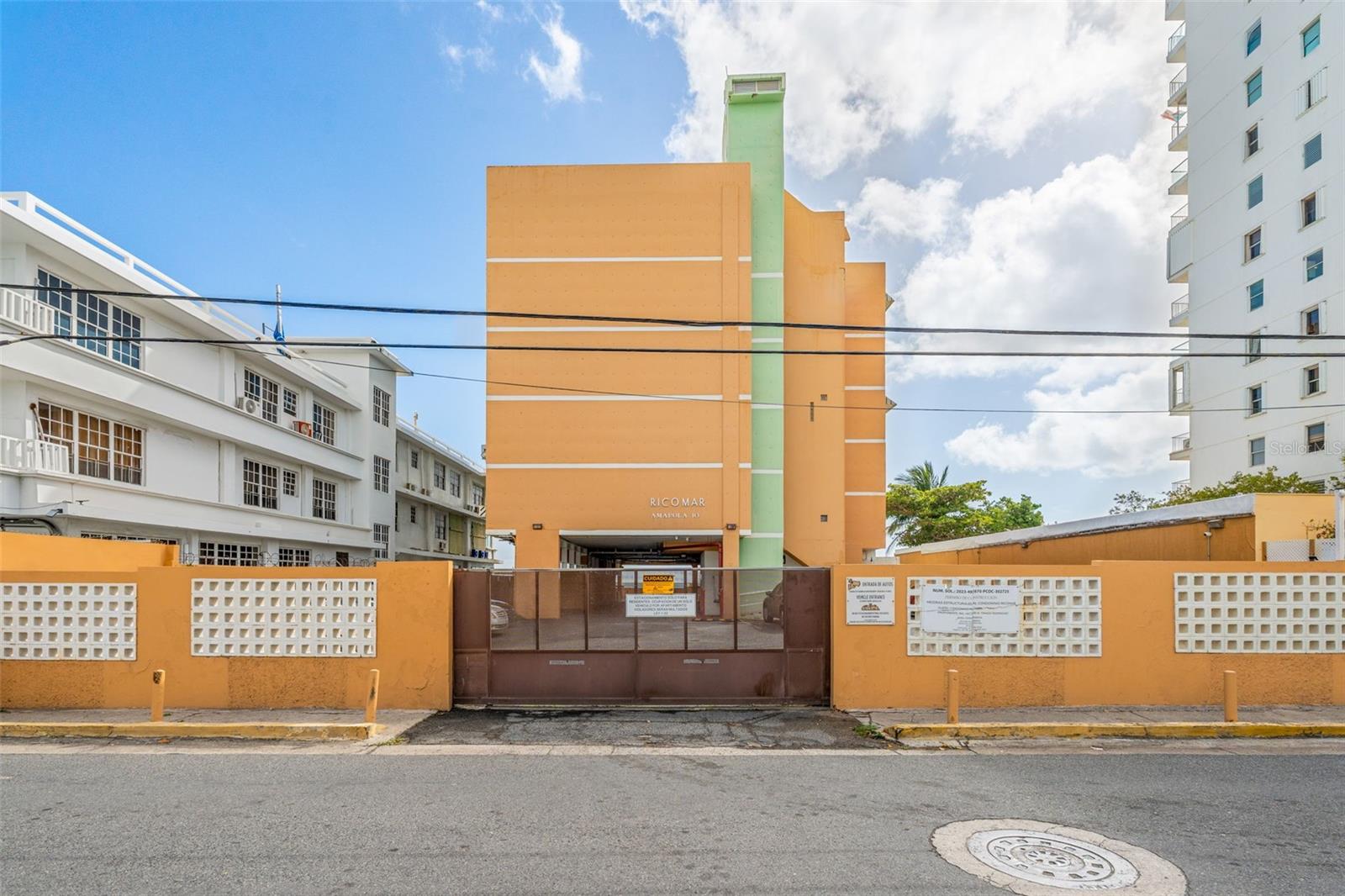 10 CALLE AMAPOLA 5
