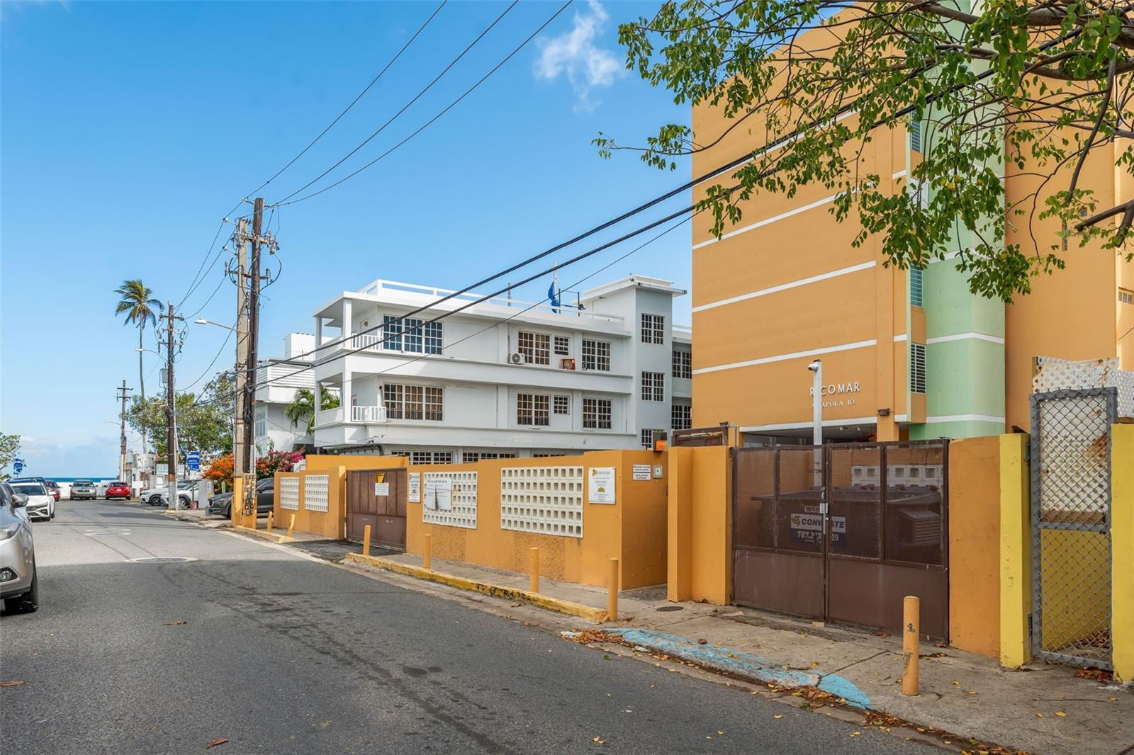 10 CALLE AMAPOLA 5
