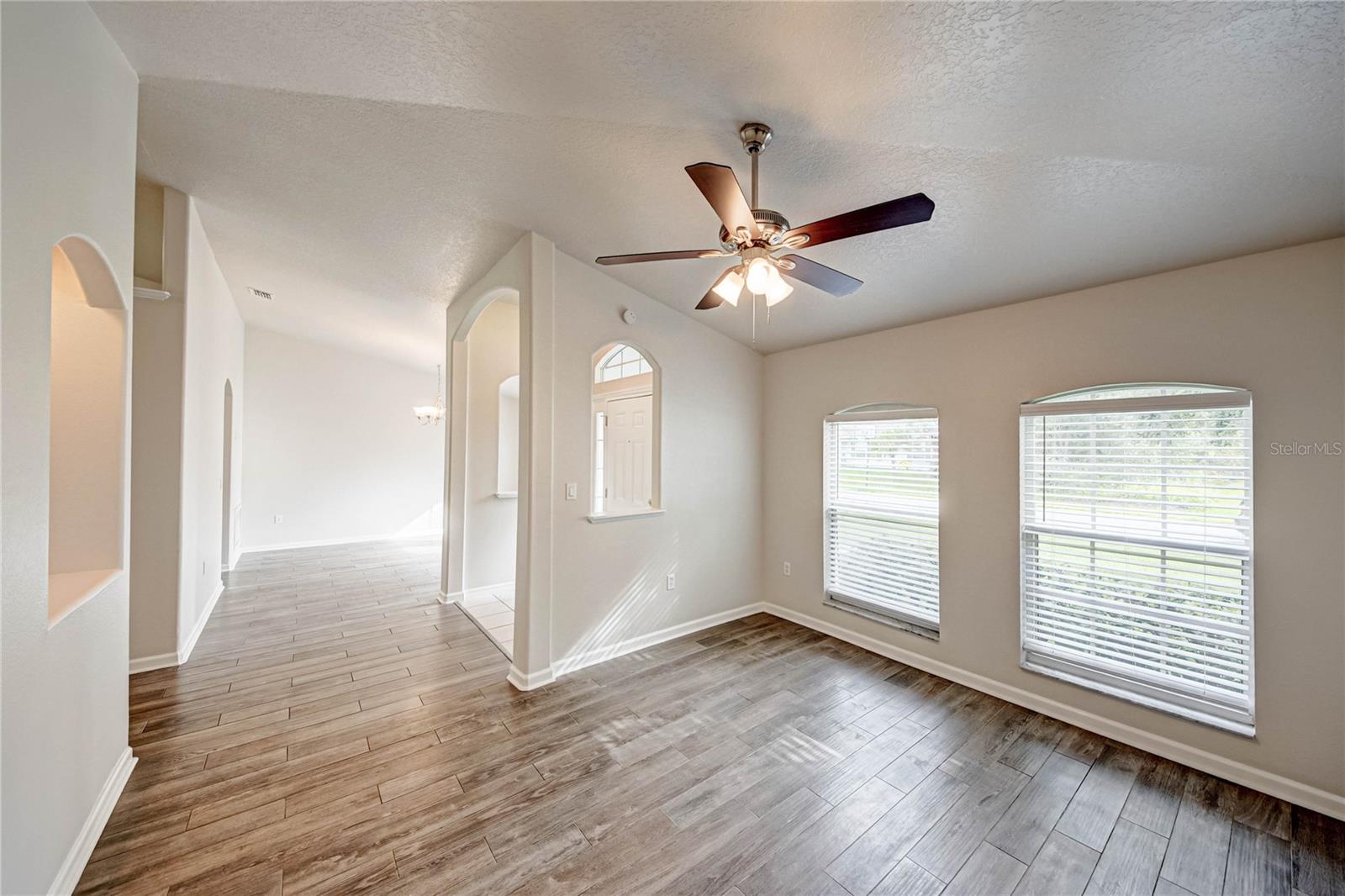 1373 BURNLEY COURT