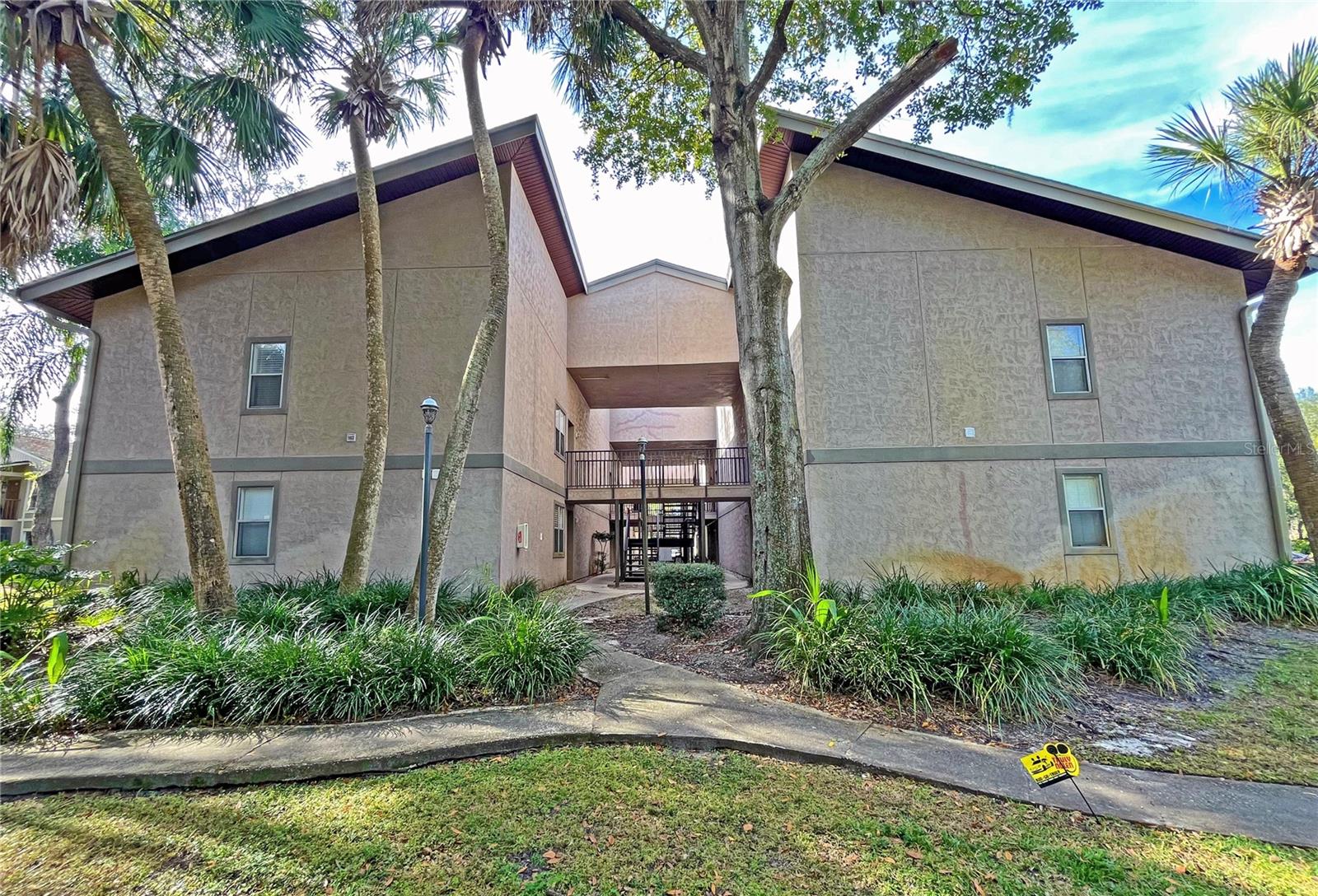 4207 WINDING MOSS TRAIL 208