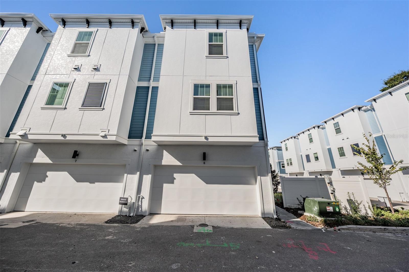 APEX AT SEMINOLE HEIGHTS - Residential Lease