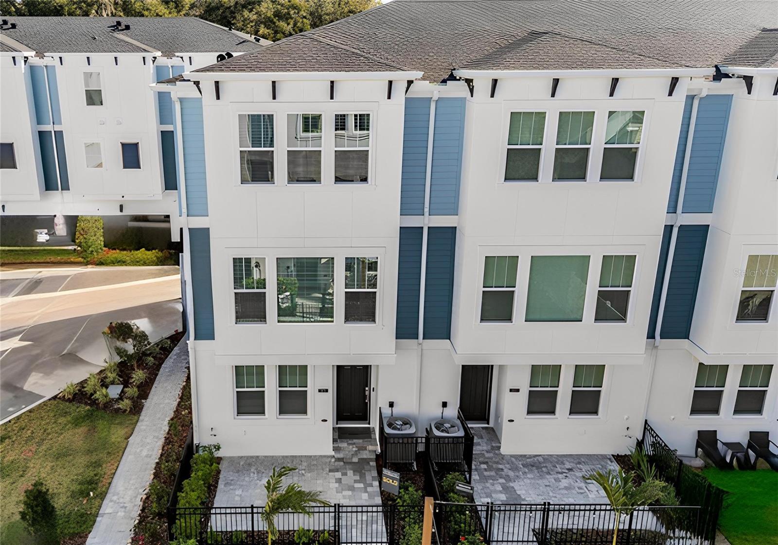 APEX AT SEMINOLE HEIGHTS - Residential Lease