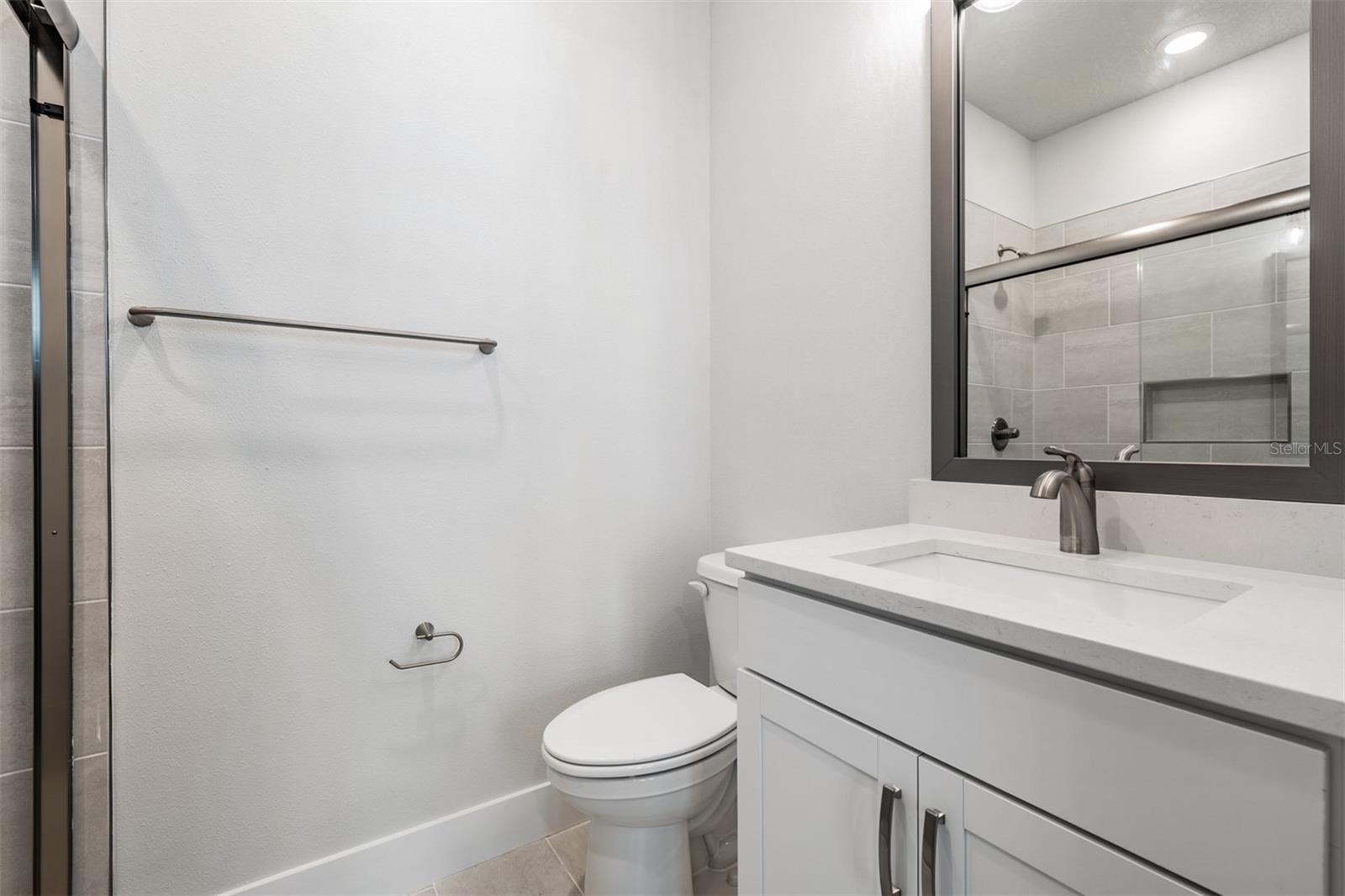 APEX AT SEMINOLE HEIGHTS - Residential Lease