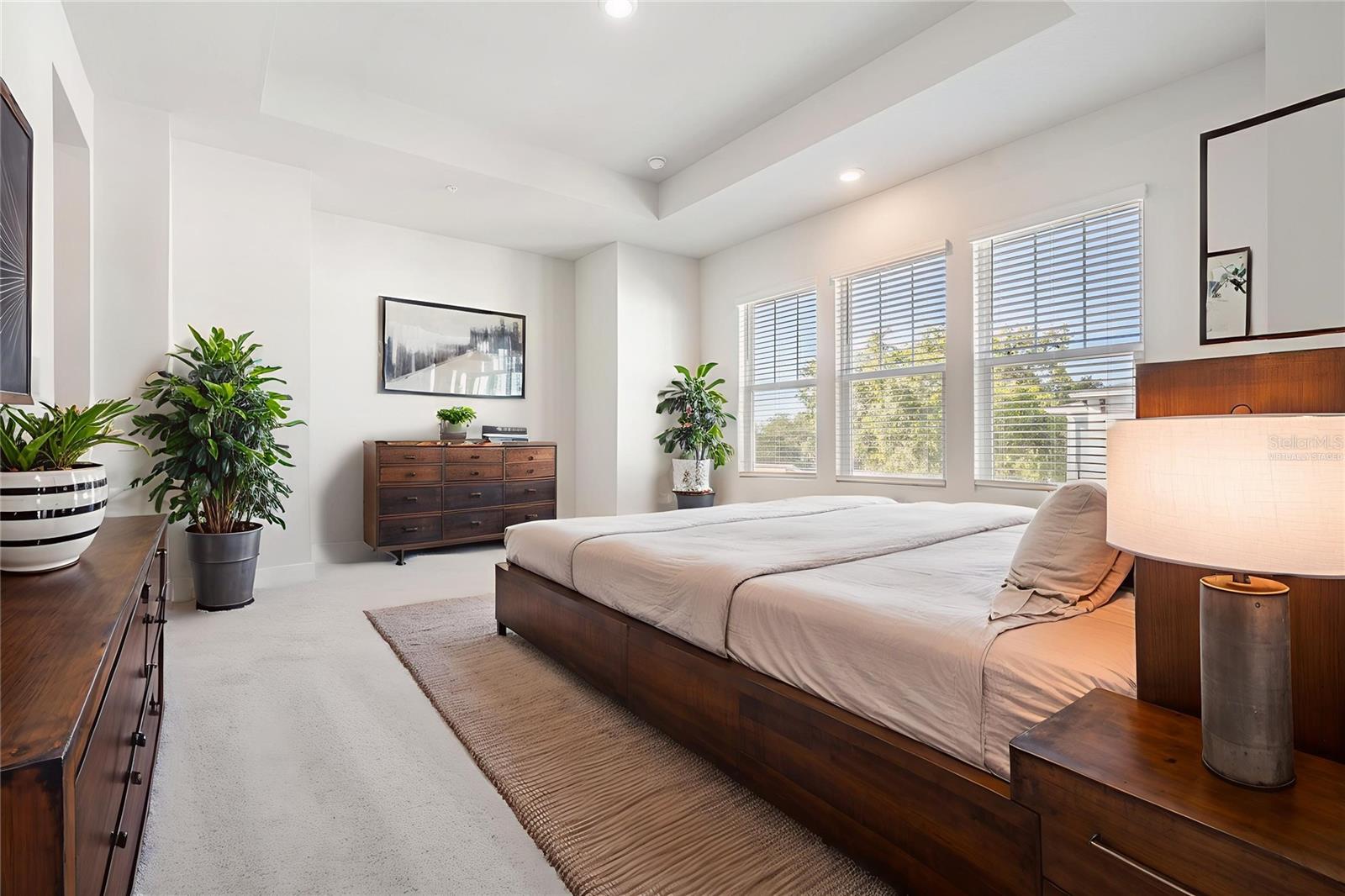 APEX AT SEMINOLE HEIGHTS - Residential Lease