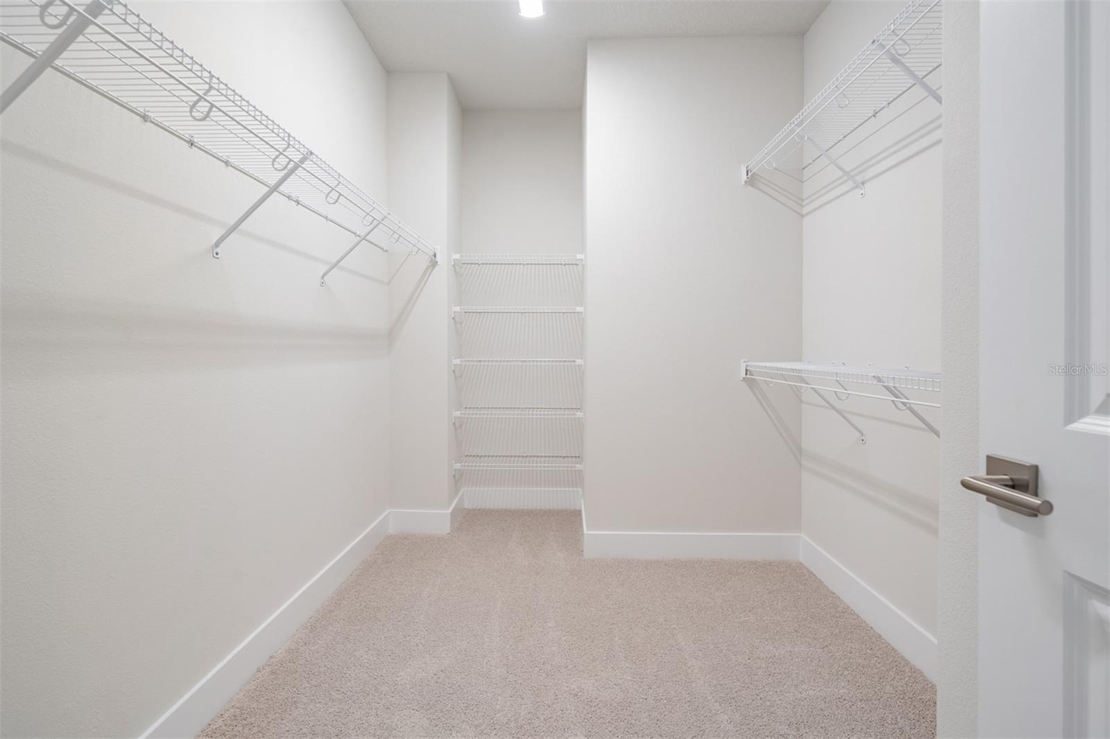 APEX AT SEMINOLE HEIGHTS - Residential Lease