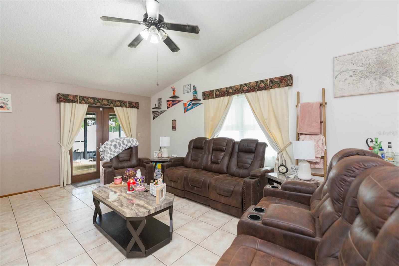 BRENTWOOD HILLS TRCT A UN 1 - Residential