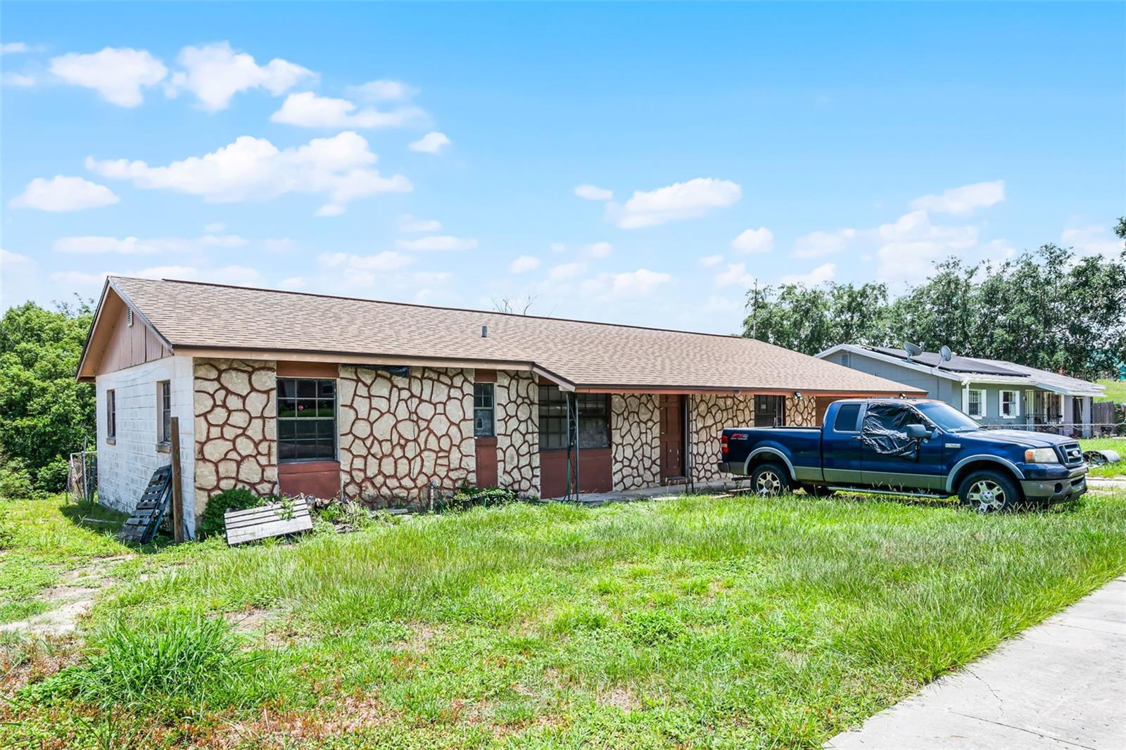 3207 CHARIOT PLACE