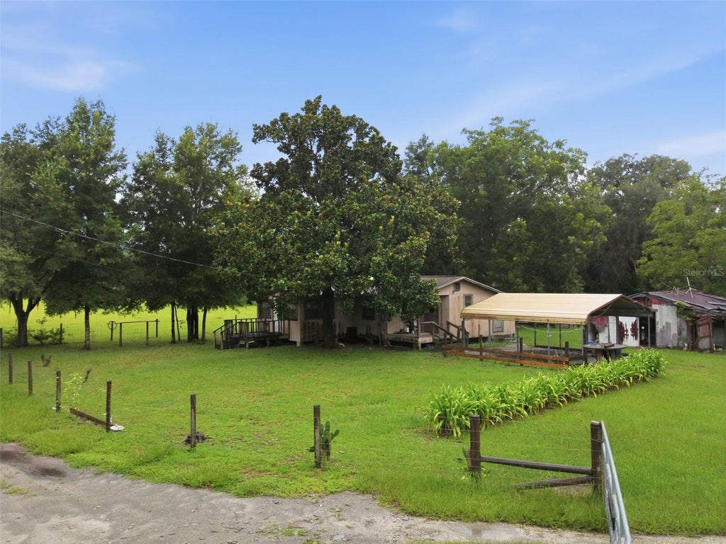 Photo of 9299 Weatherly Road, Brooksville, FL 34601 (MLS # TB8536049)