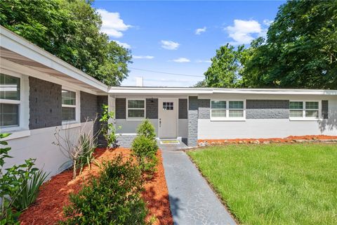3251 WICKERSHAM COURT ORLANDO FL 32806