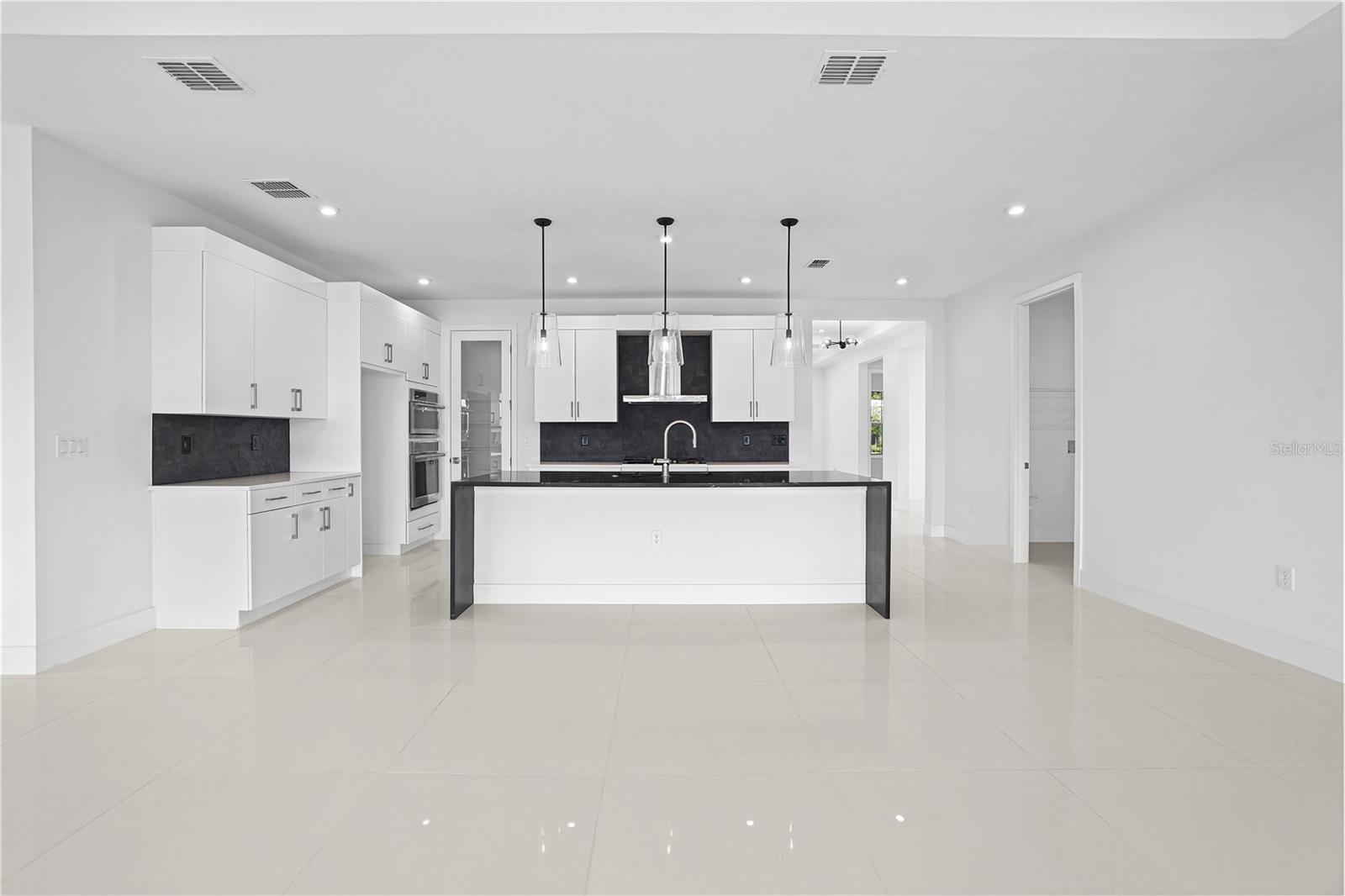 KH CW HAMMOCK OAKS LLC - Residential