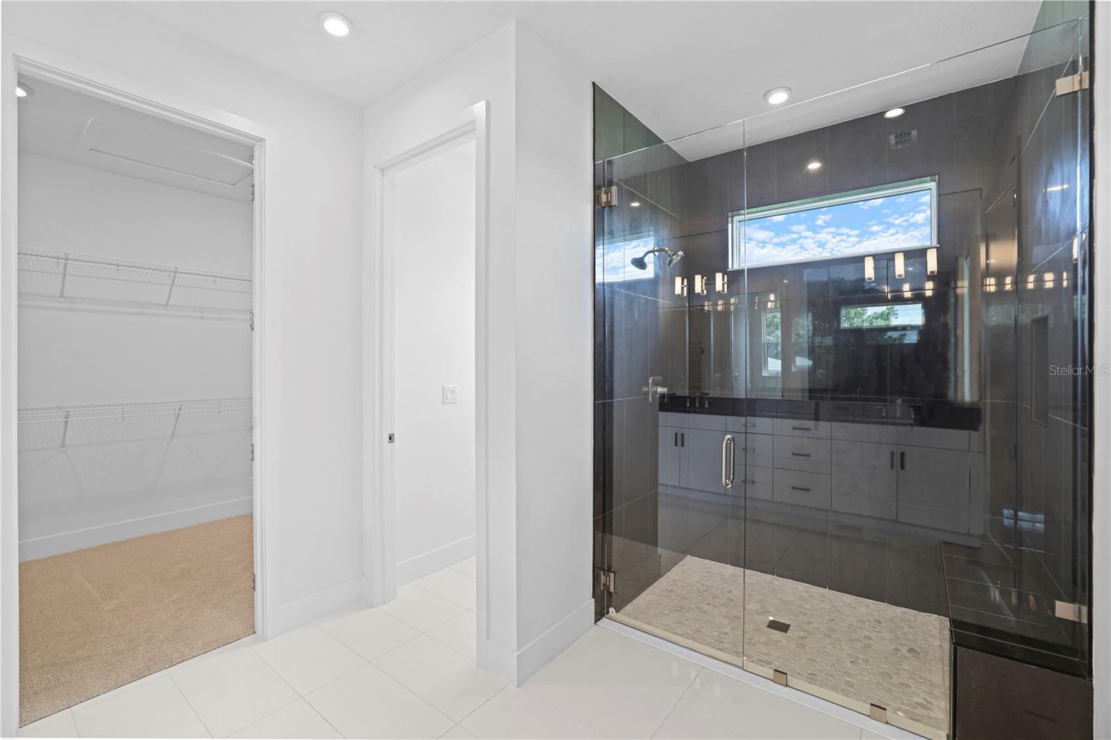 KH CW HAMMOCK OAKS LLC - Residential