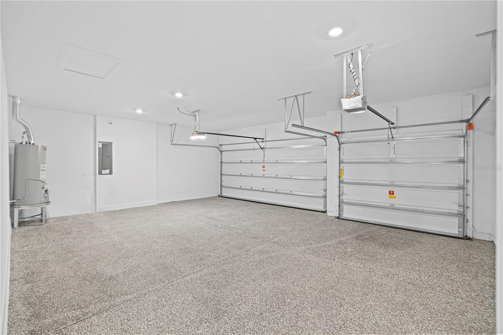 KH CW HAMMOCK OAKS LLC - Residential