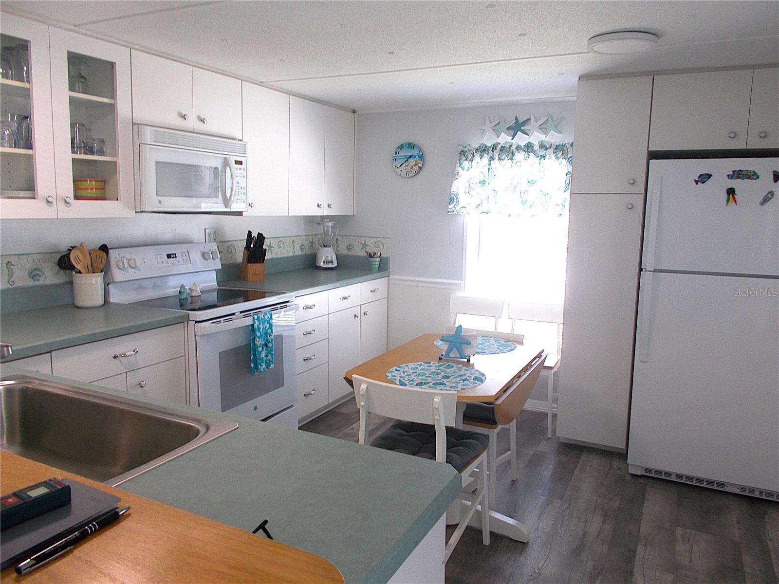 VILLAGE HOLIDAY LAKE - Residential