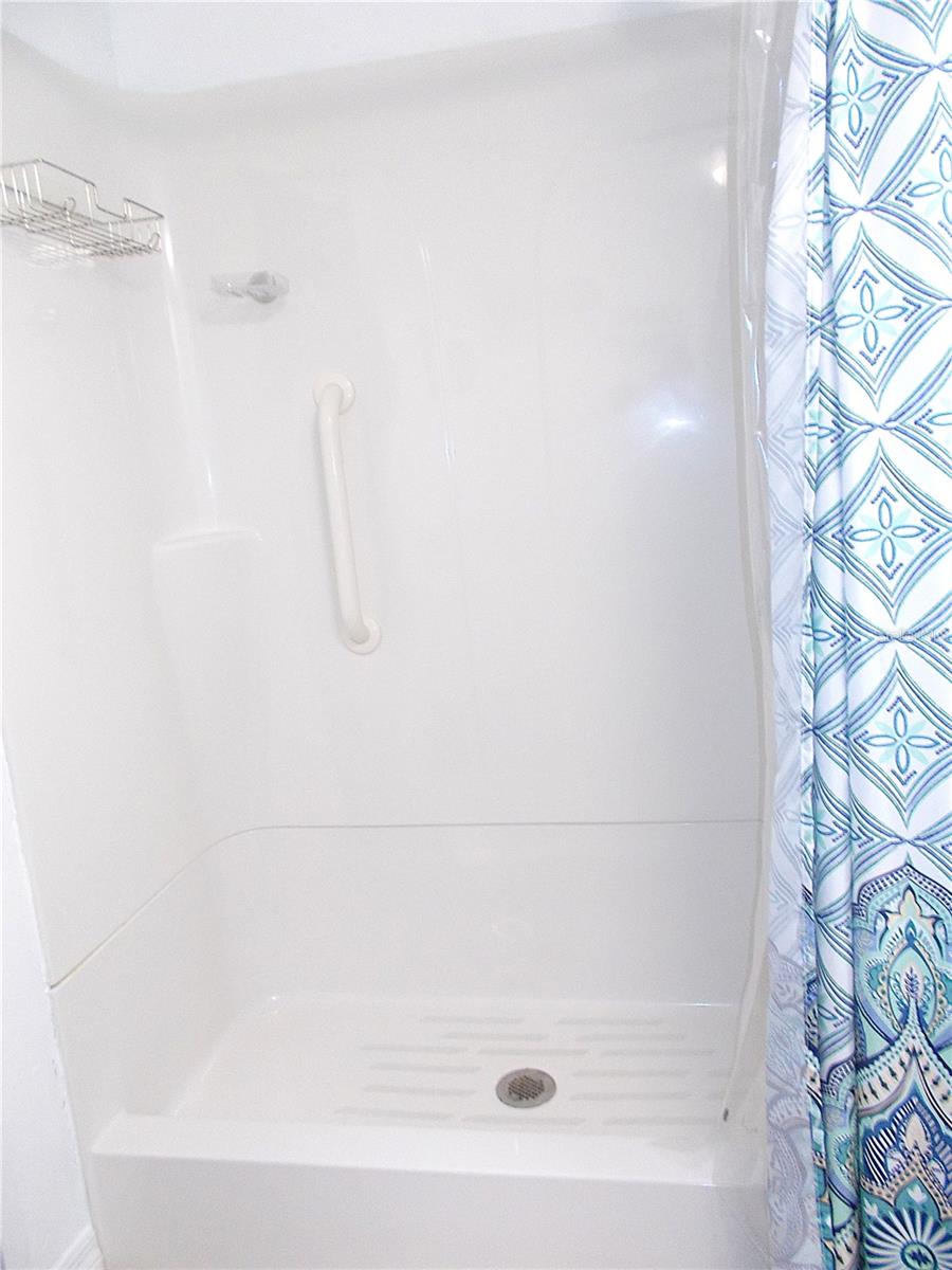 VILLAGE HOLIDAY LAKE - Residential