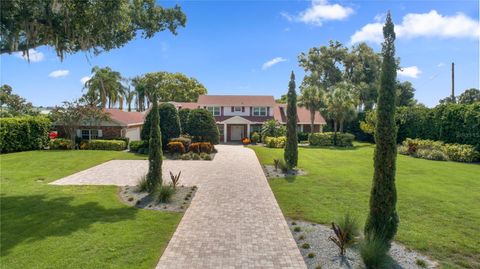 A home in WINTER HAVEN