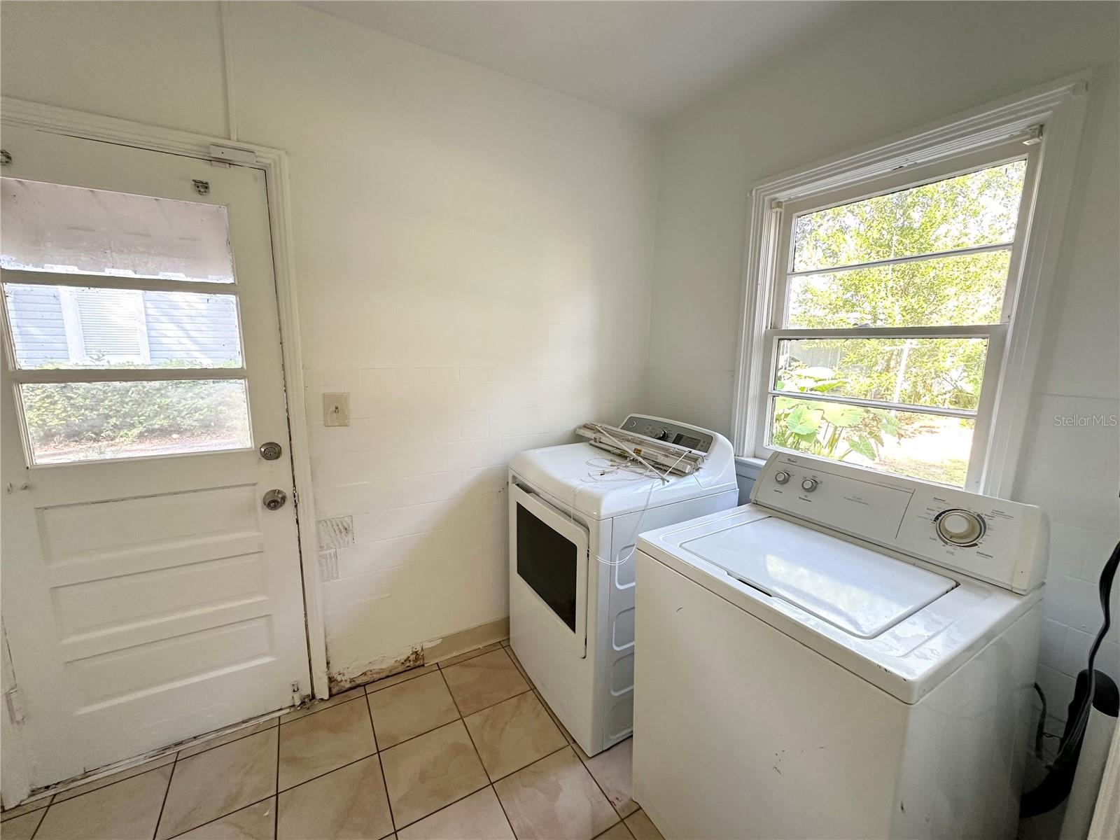 CHRIST - Residential Lease