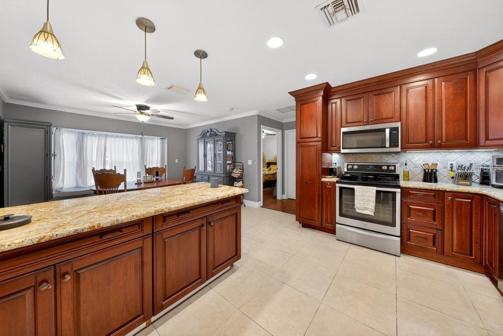 HILL BLKS 90 & 91 LAKE HELEN - Residential