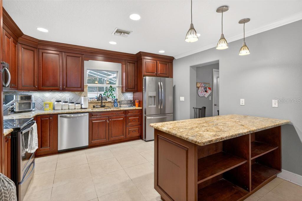 HILL BLKS 90 & 91 LAKE HELEN - Residential