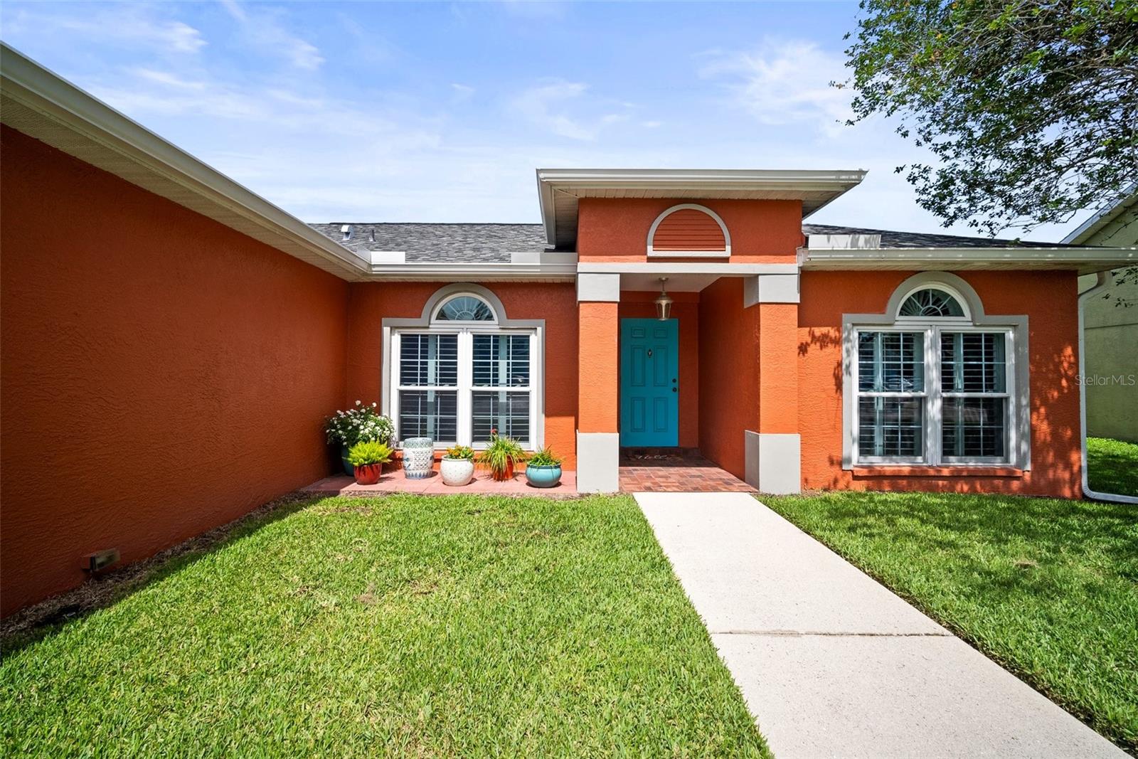 4194 BANBURY CIRCLE