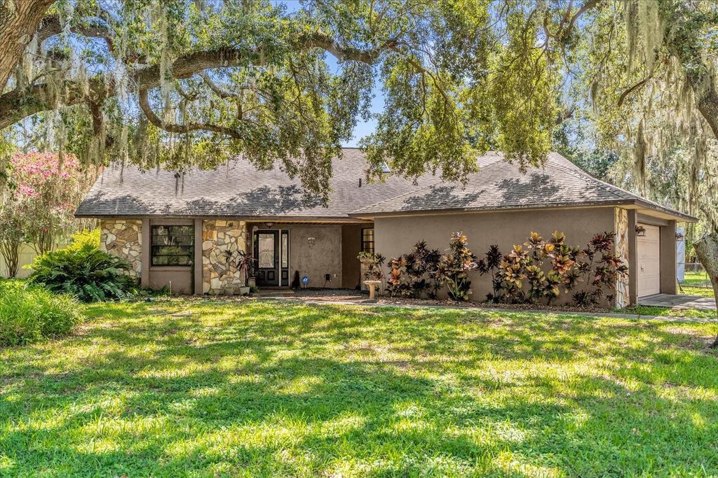 Photo of 4612 Reynosa Drive SW, Winter Haven, FL 33880 (MLS # V4944212)