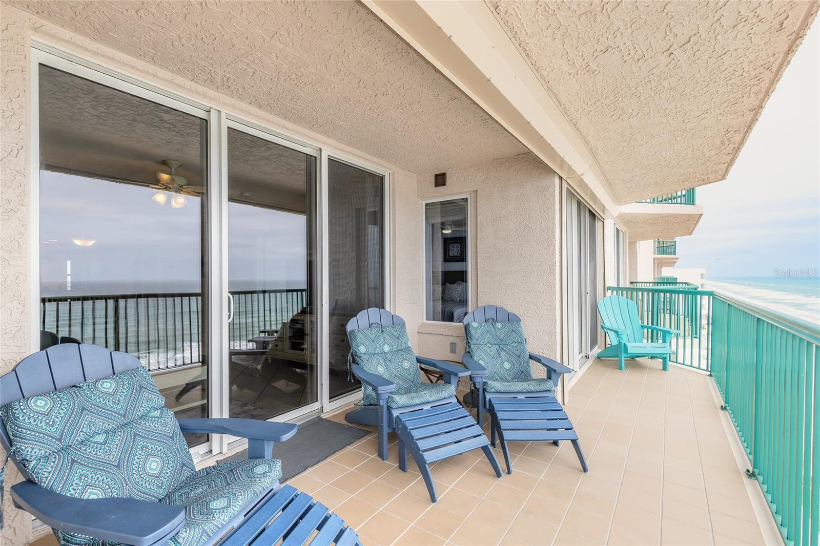 DIMUCCI TWIN TWRS NORTH & SOUT - Residential