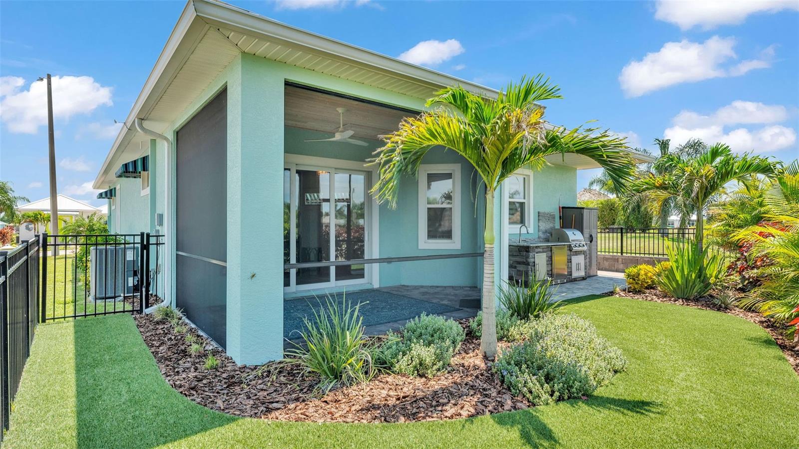 BAY LAKE RESIDENCE - Residential