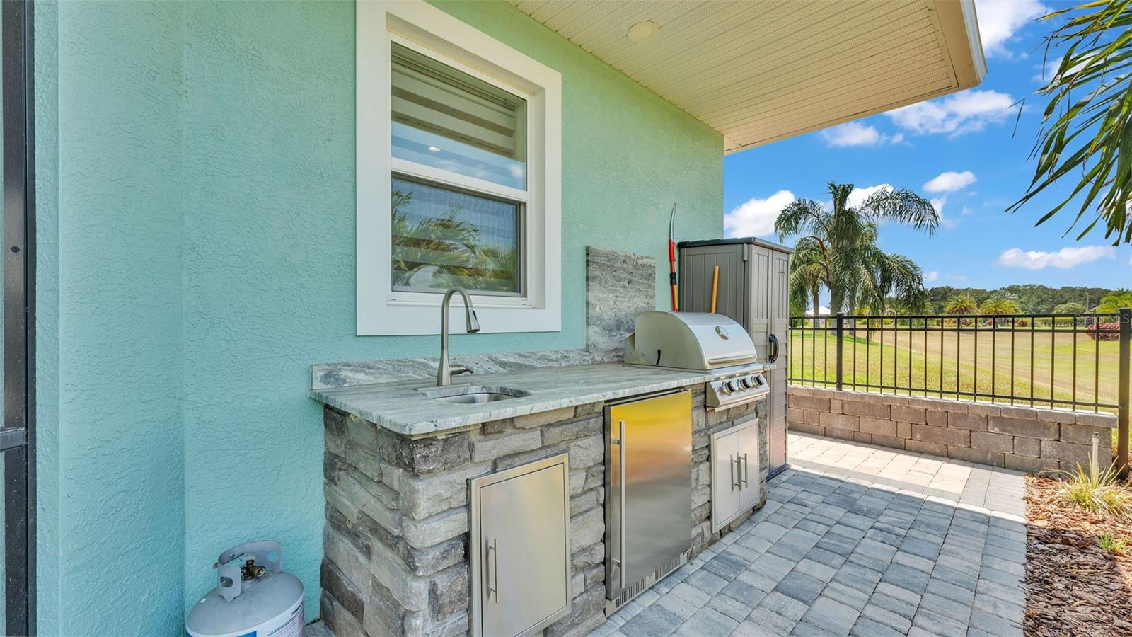 BAY LAKE RESIDENCE - Residential