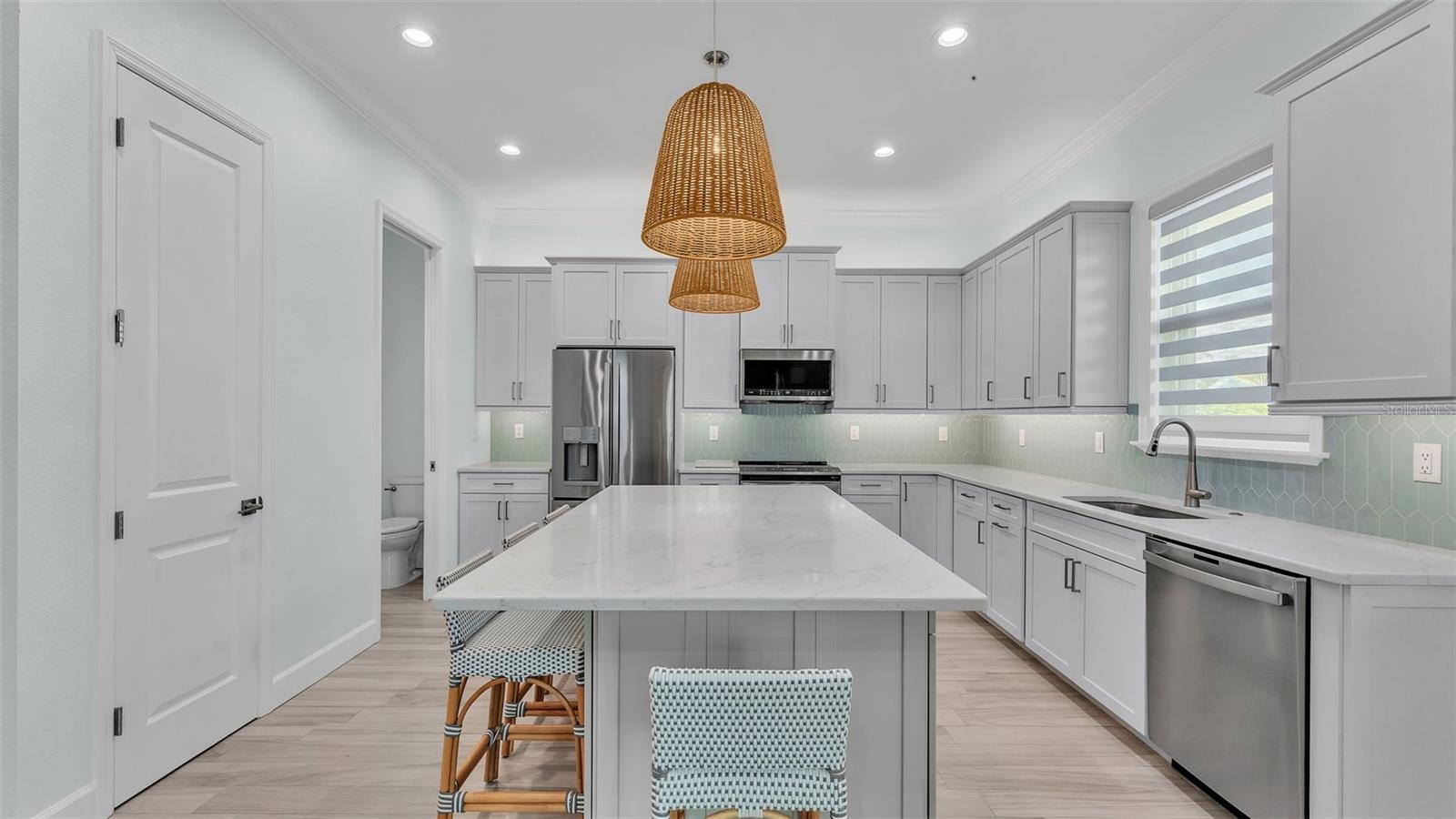 BAY LAKE RESIDENCE - Residential