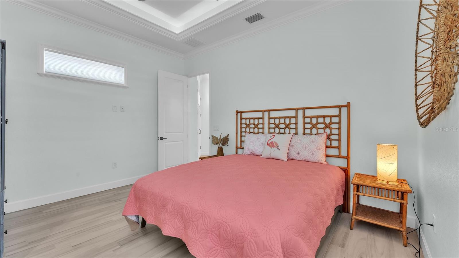 BAY LAKE RESIDENCE - Residential