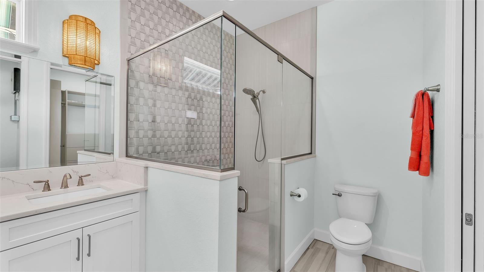 BAY LAKE RESIDENCE - Residential