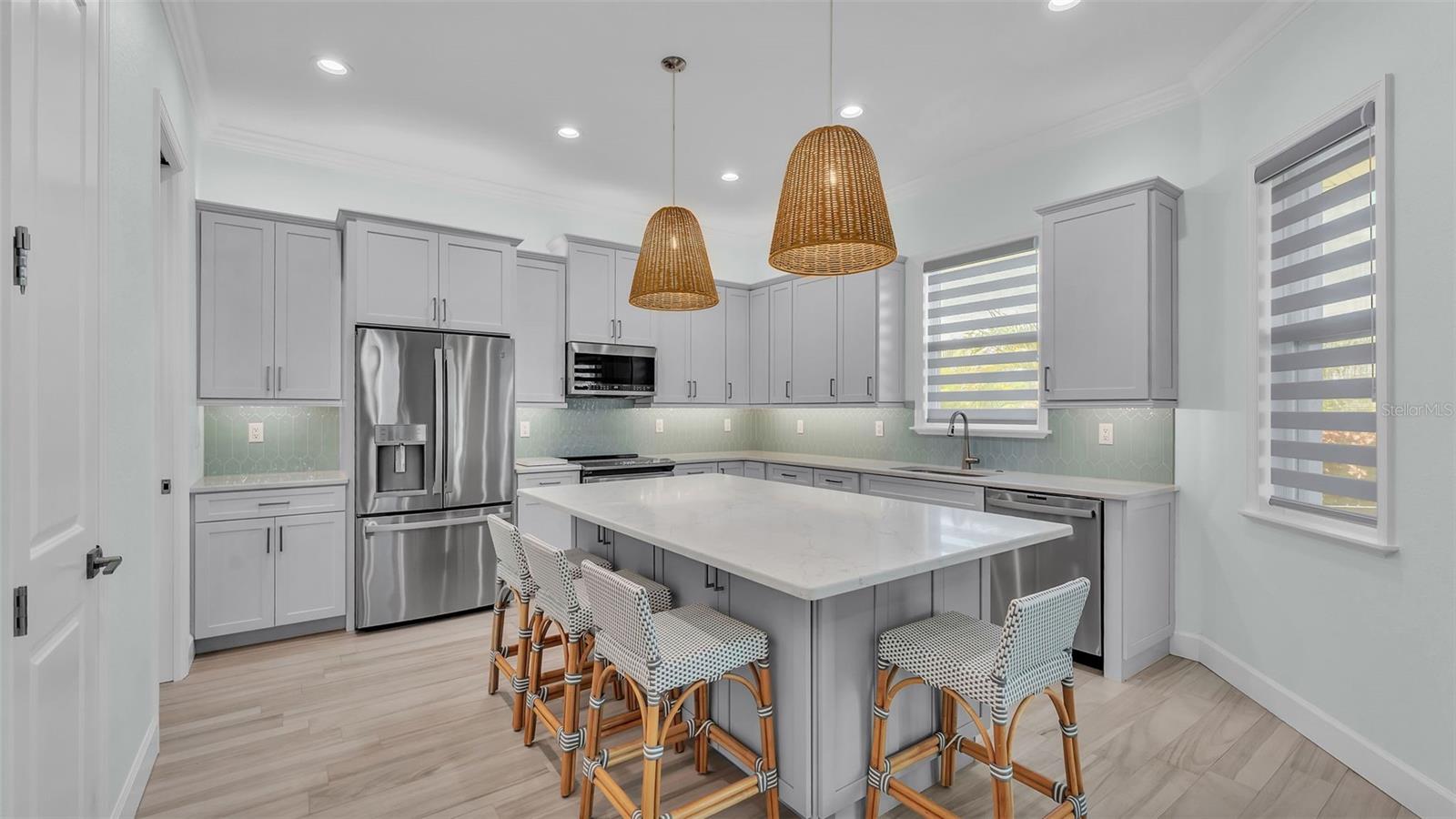 BAY LAKE RESIDENCE - Residential