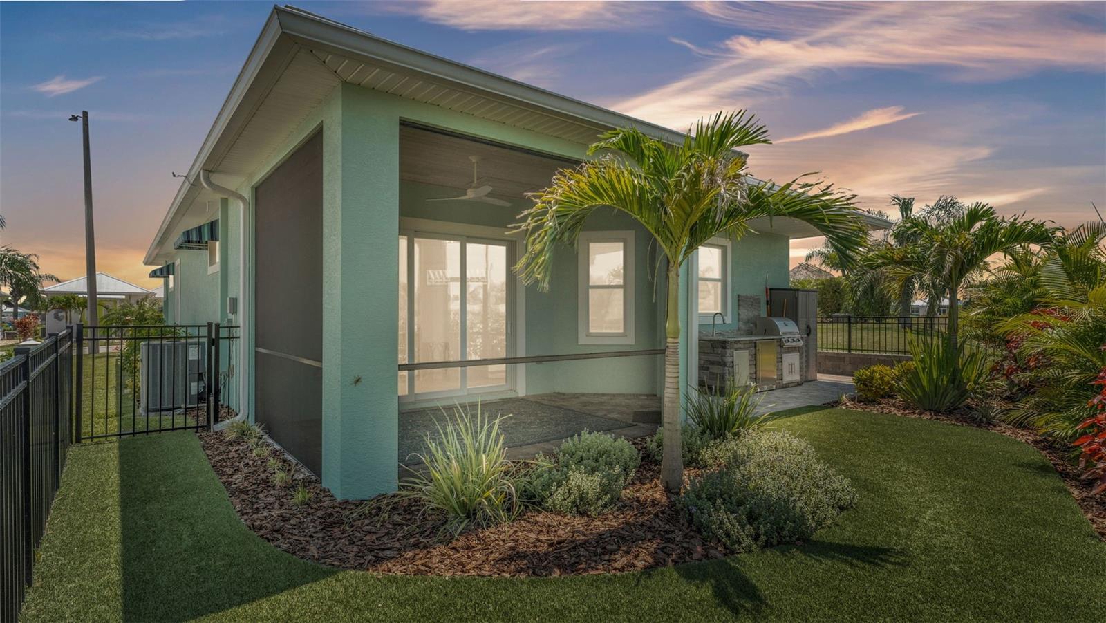 BAY LAKE RESIDENCE - Residential