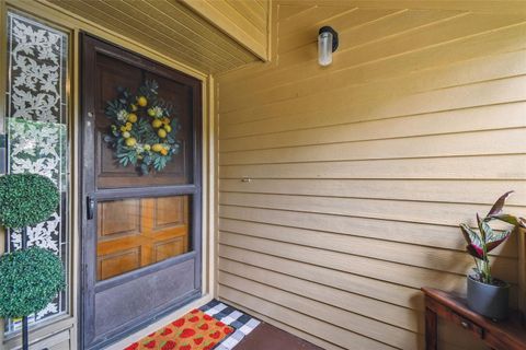 Photo of 4114 Pinelake Lane #202, Tampa, FL 33618 (MLS # TB8396770)