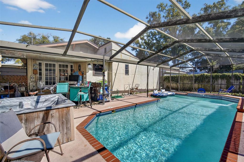 Photo of 2516 W Marquette Avenue, Tampa, FL 33614 (MLS # O6358899)