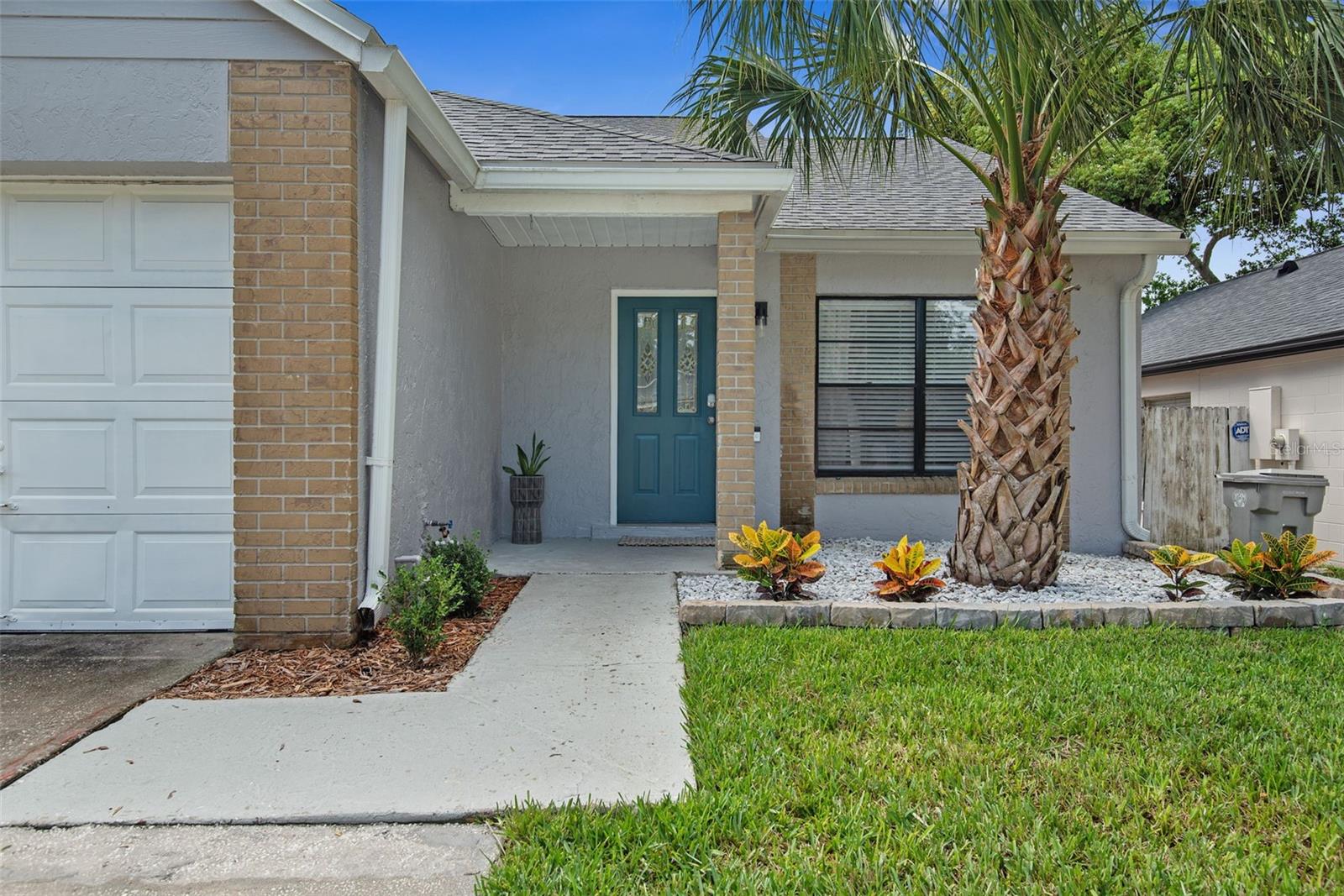 1216 PIN OAK DRIVE
