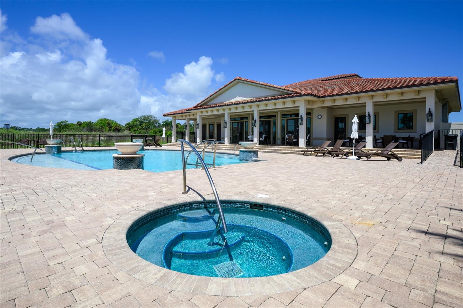 MARINA DEL PALMA - Residential