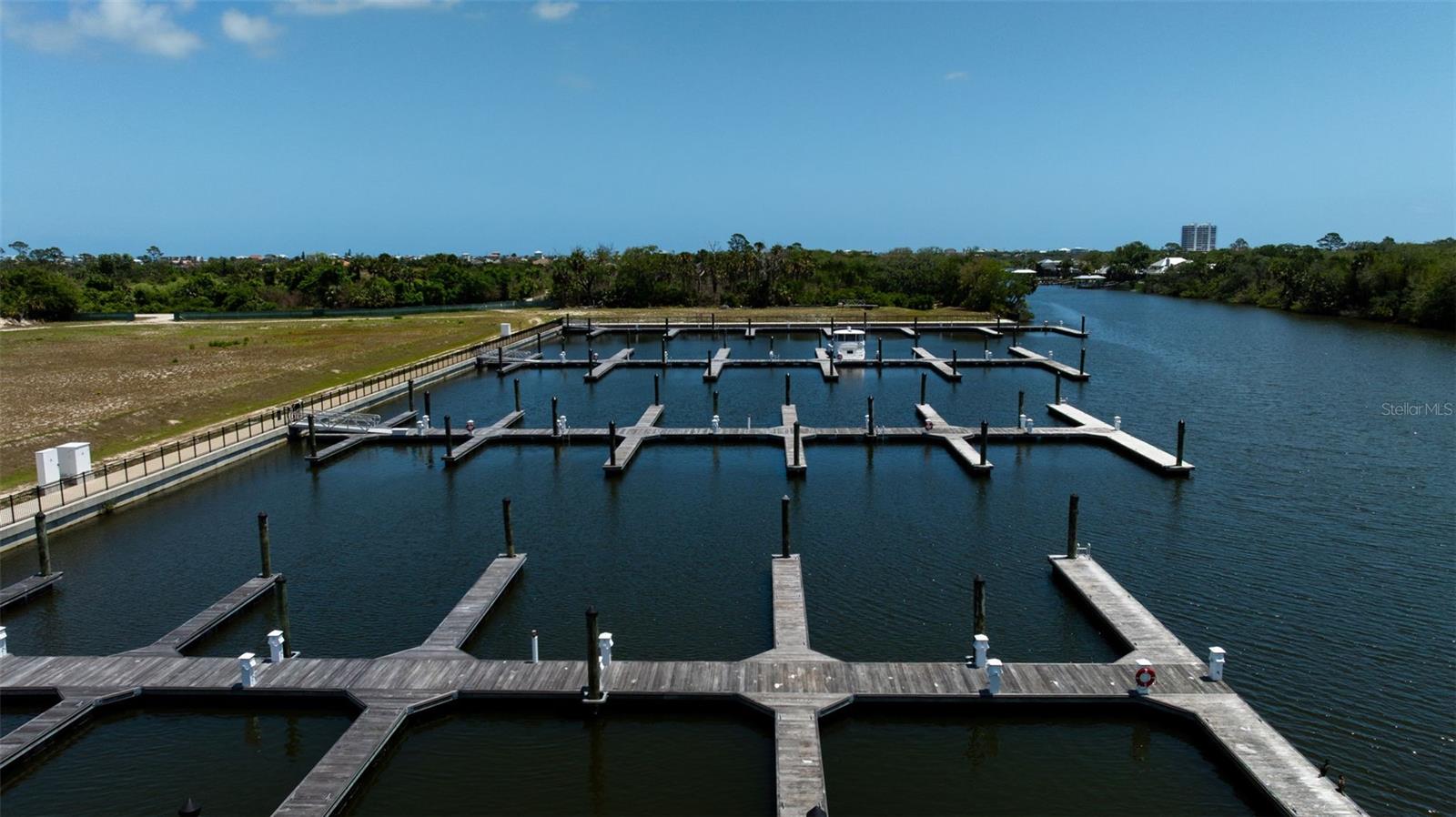 MARINA DEL PALMA - Residential