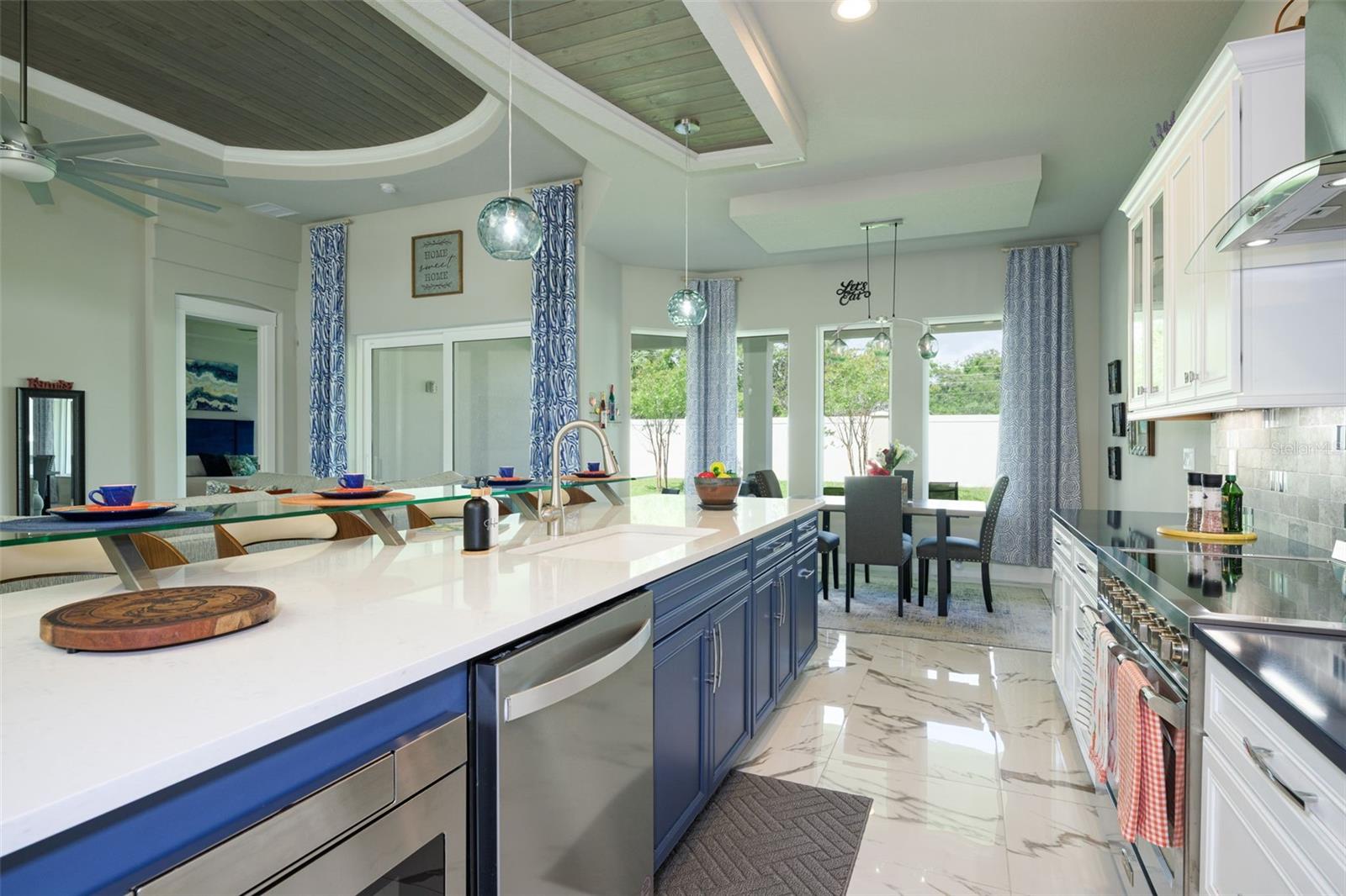 MARINA DEL PALMA - Residential