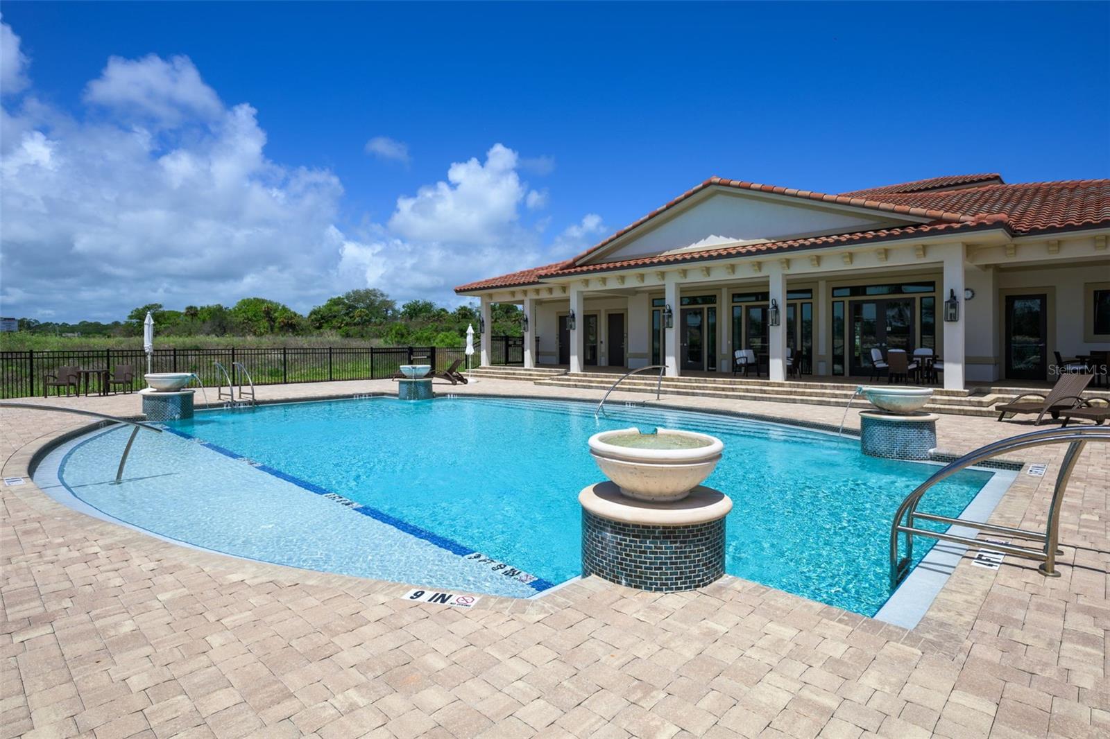 MARINA DEL PALMA - Residential