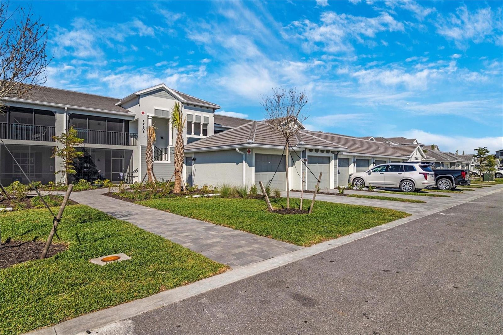 WELLEN PARK GOLF & COUNTRY CLUB - Residential Lease