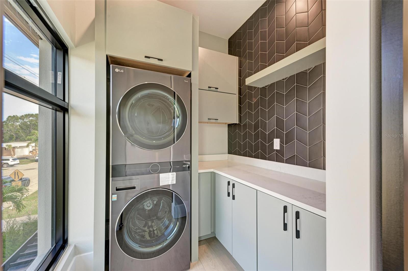 GROVE LAWN REP - Residential