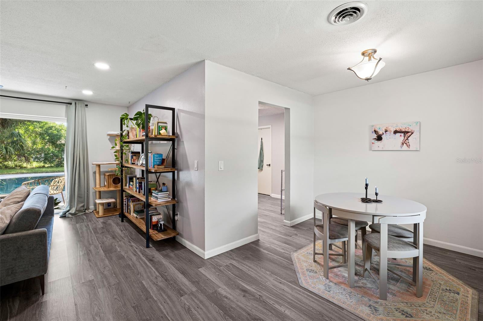 1109 PINEDALE ROAD
