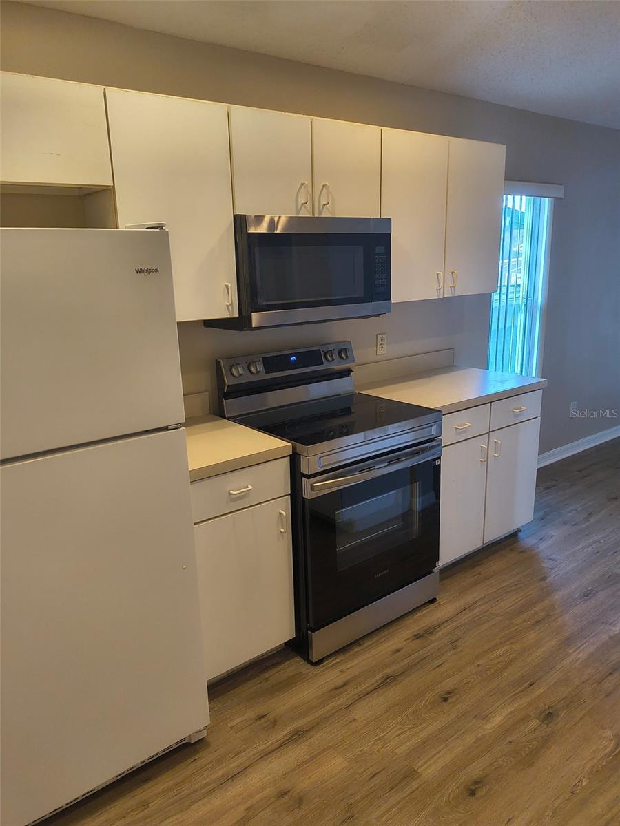 FLORIDA PINES PH 01 - Residential Lease