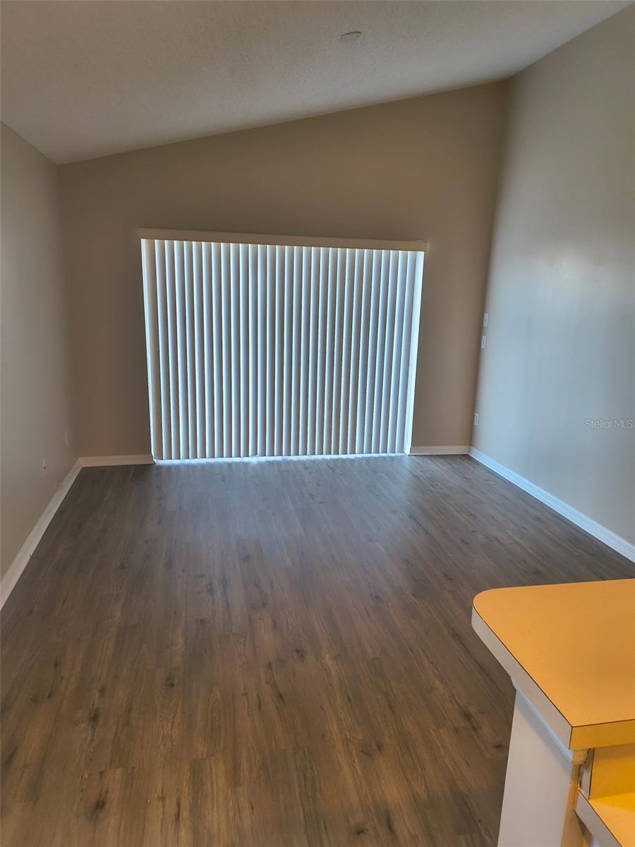 FLORIDA PINES PH 01 - Residential Lease